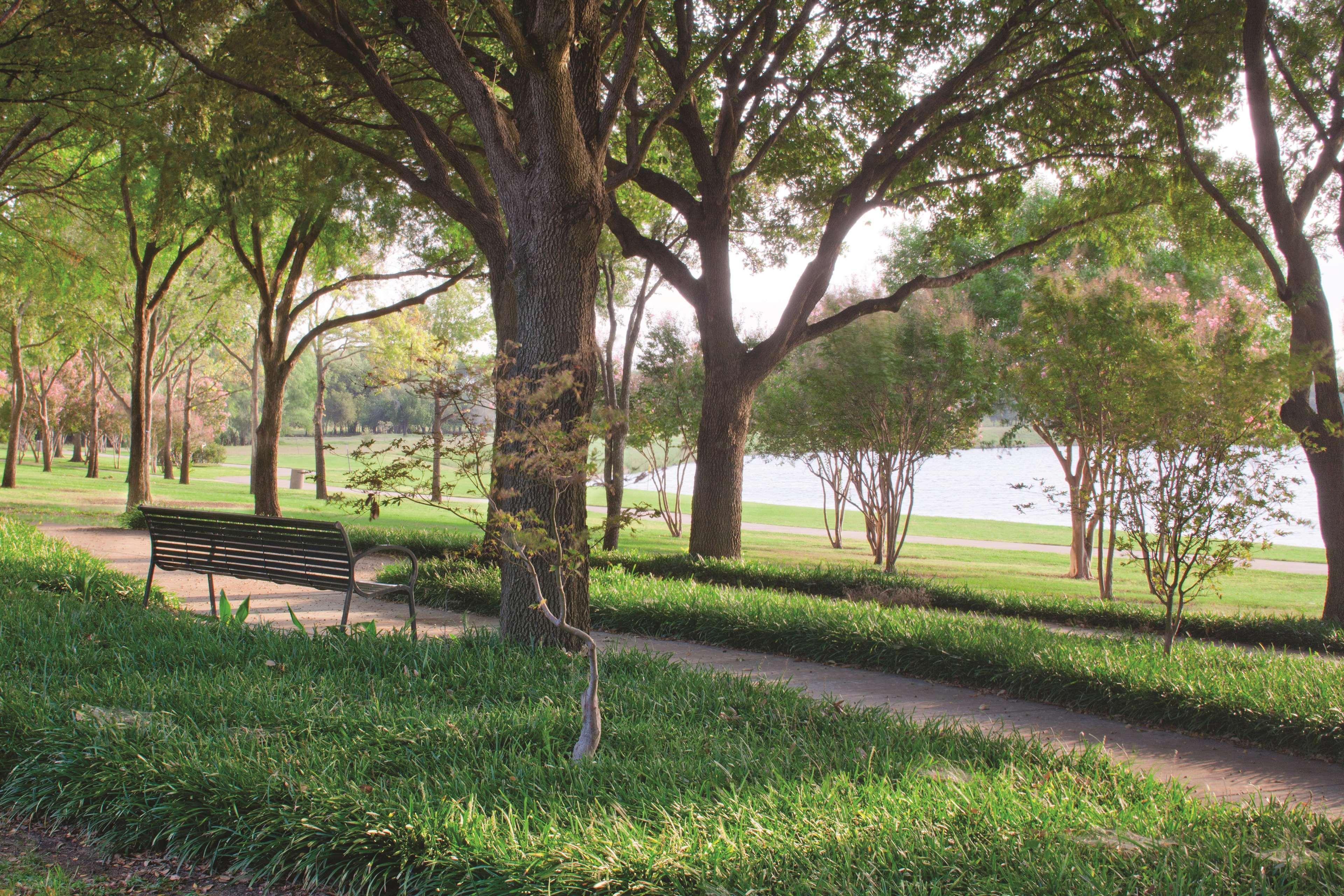 Doubletree By Hilton Dallas-Farmers Branch Exterior foto