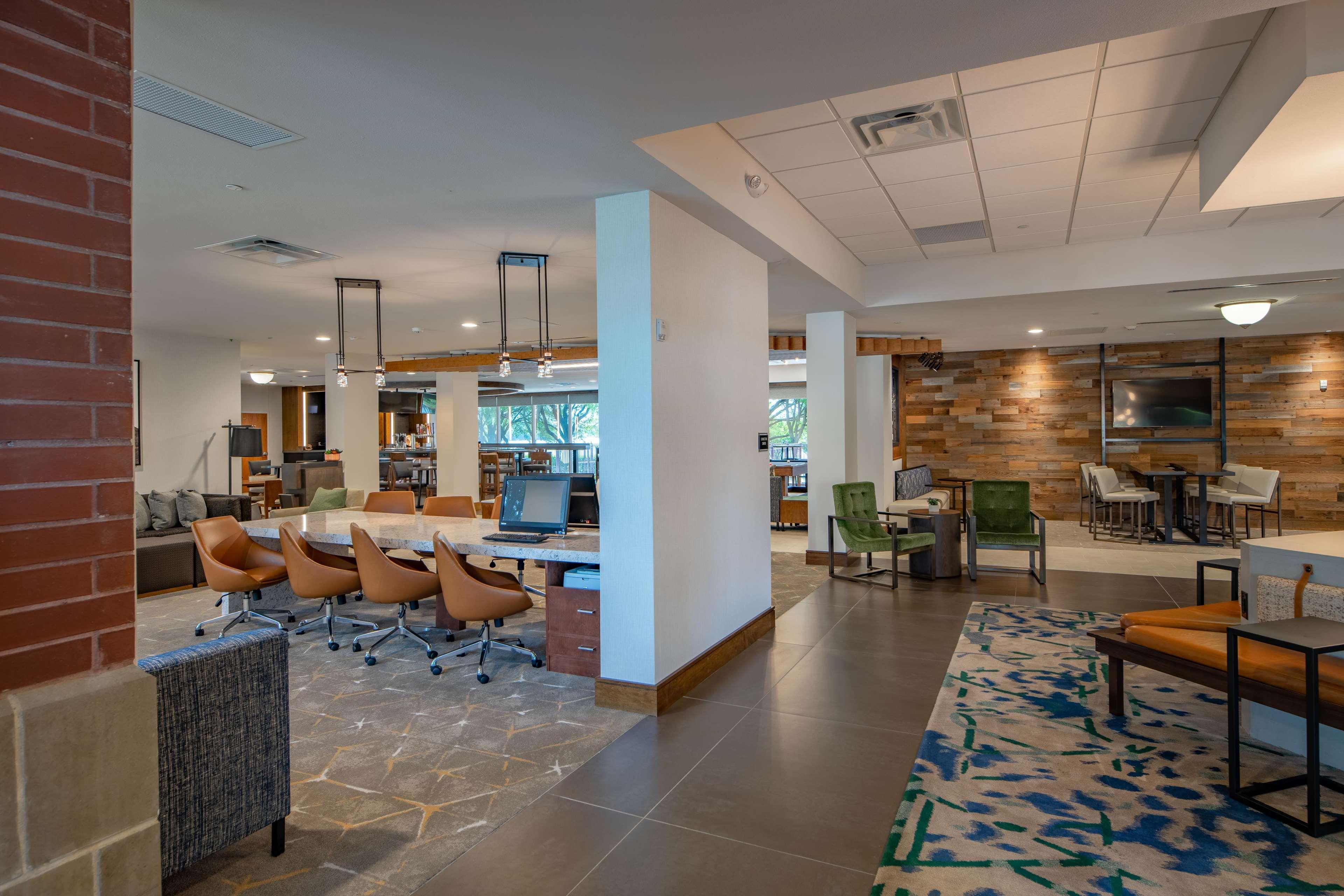 Doubletree By Hilton Dallas-Farmers Branch Exterior foto